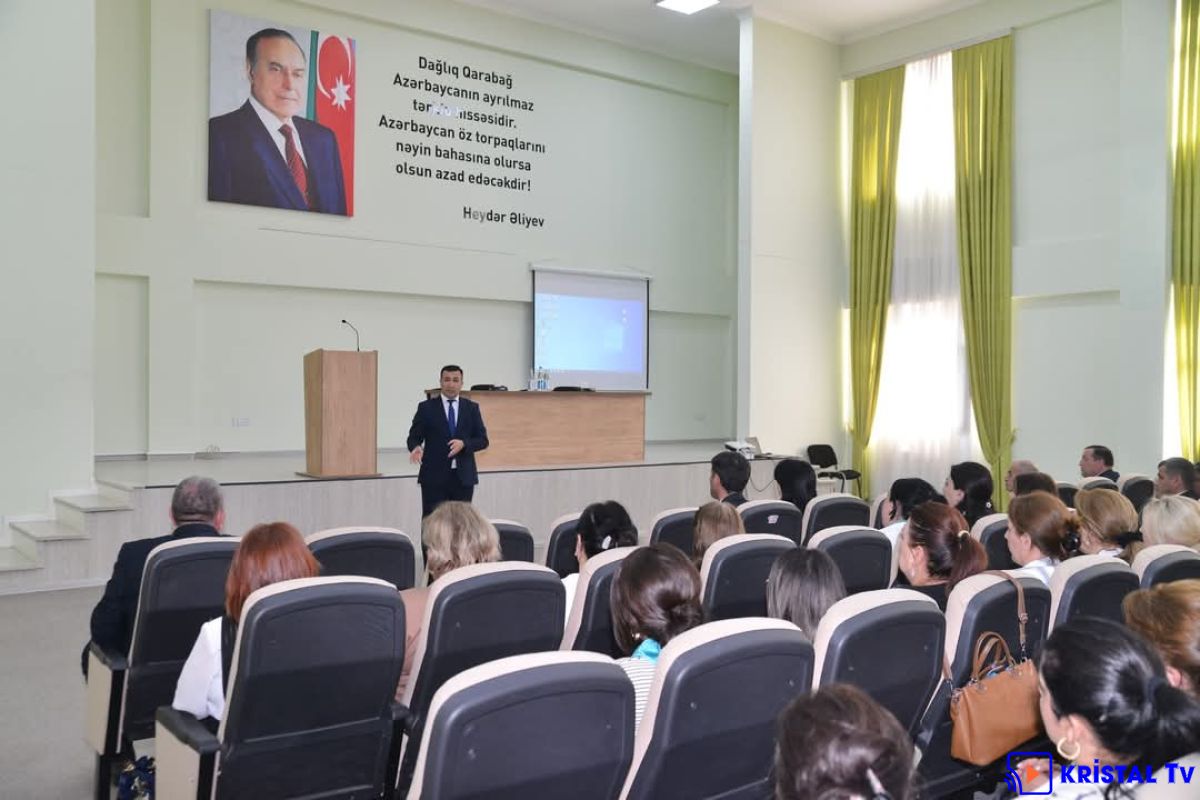 Tovuz rayonunda təhsil müəssisələrinin rəhbərləri ilə görüş keçirib.