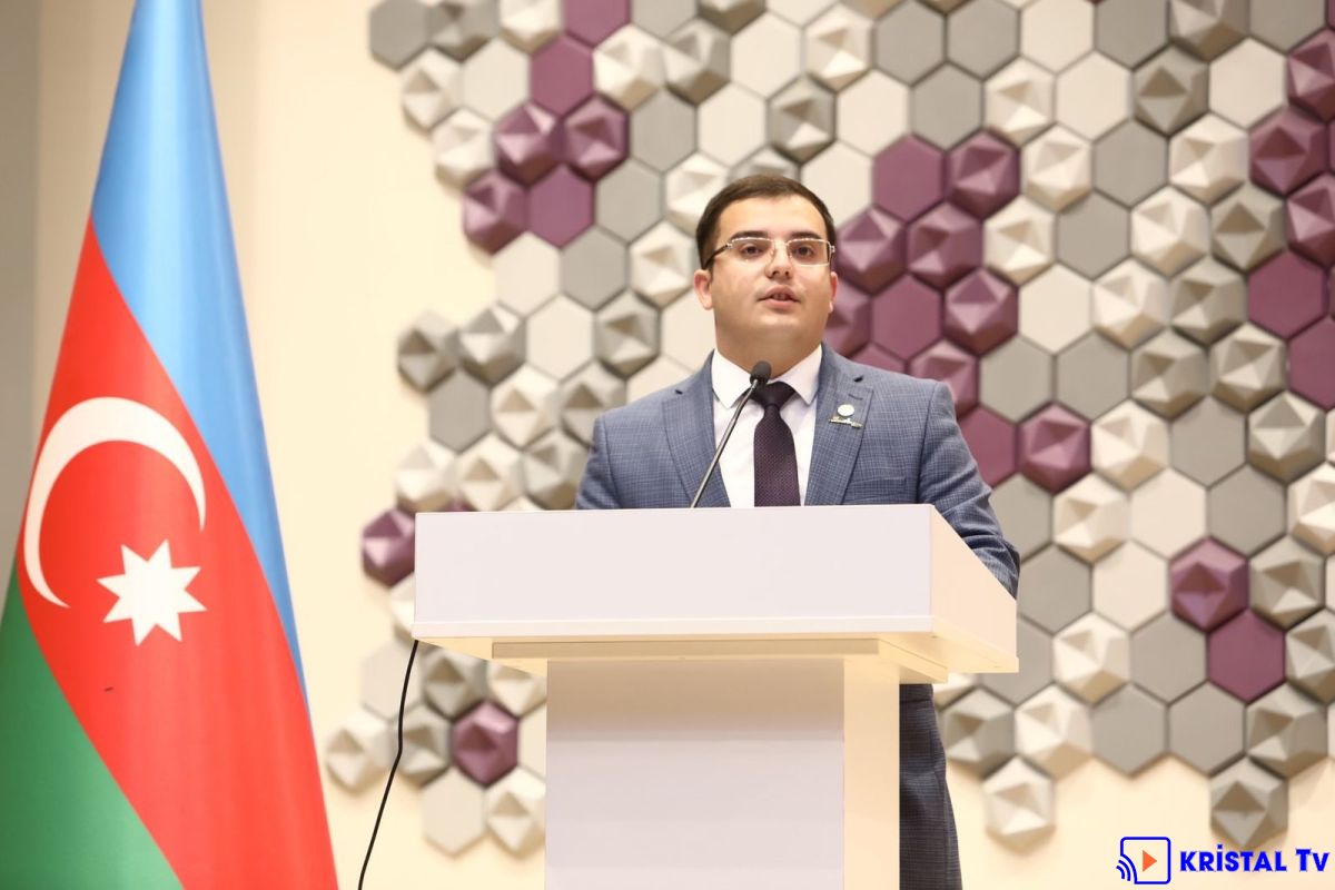 Əmrah Həsənli: “Hesabat yoxdursa, müəllimi günahlandırmaq hüququnuz yoxdur!”