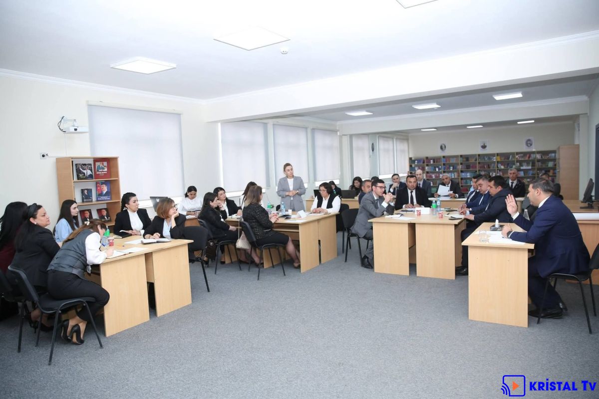 Yeni təyin olunan məktəb direktorları üçün adaptasiya proqramına start verilib
