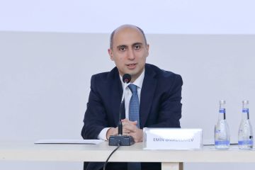 Nazir yeni təyin olunmuş məktəb direktorları ilə görüşüb